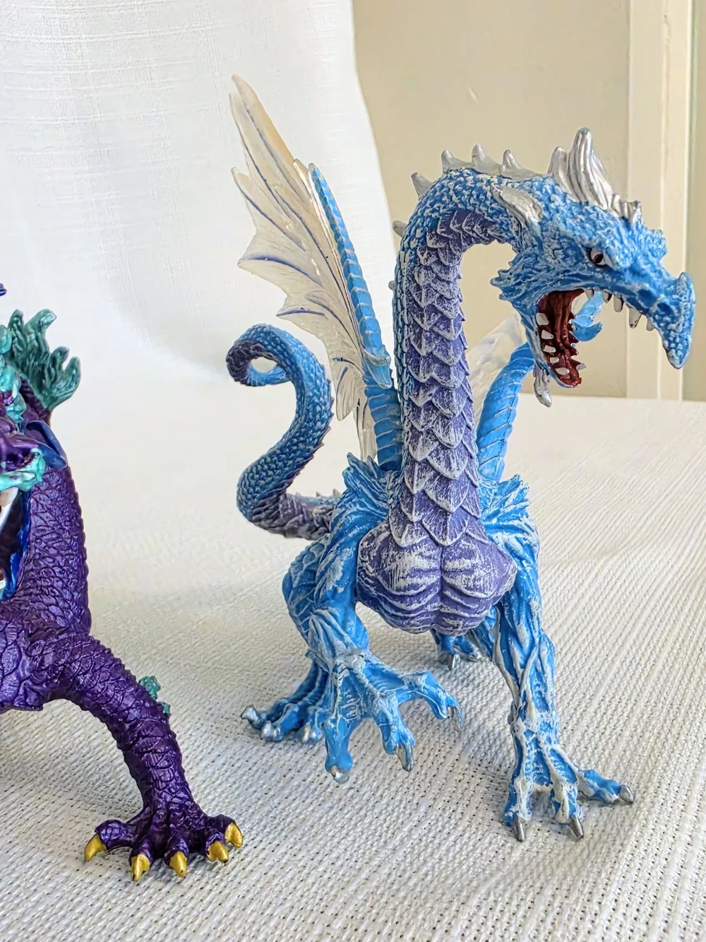 Safari Plastoy detailed dragon
